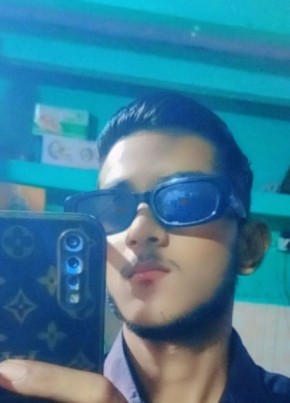 Sahirmir, 19, India, Rānāvāv