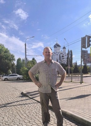 Sergey Rudakov из Villingen-Schwenningen 56 лет