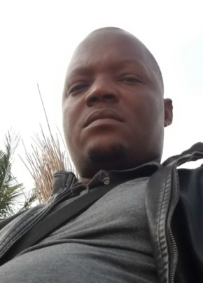 José Rafael, 37, República de Moçambique, Lourenço Marques