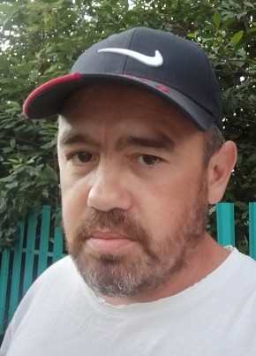 Артур из Новомосковска 42 года