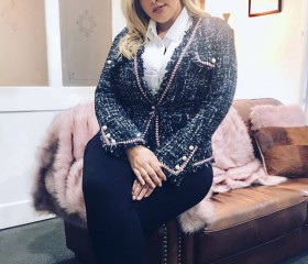 Adrienne , 40, Abuja