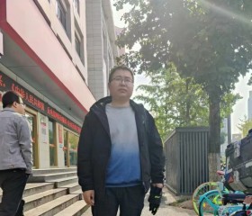 余帆, 33, Xi an