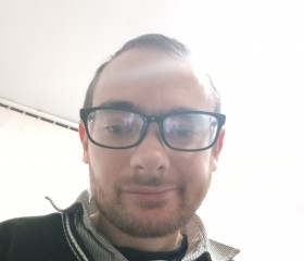 Dimitur, 32, Perushtitsa