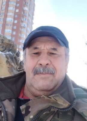 Рустам из Самары 65 лет