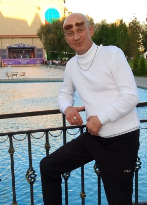 СЕРГЕЙ из Пашковския 49 лет