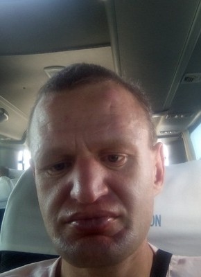 Андрей, 39, Россия, Семикаракорск