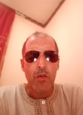 Ayad, 54, People’s Democratic Republic of Algeria, El Tarf