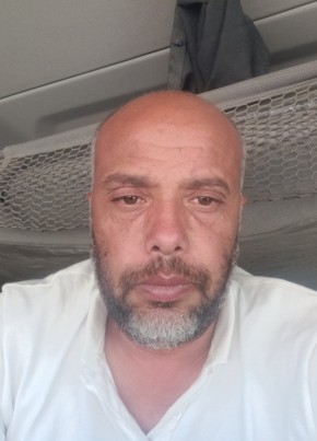 Hichem из Praha 43 года