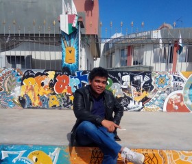 Francis, 26, Toamasina