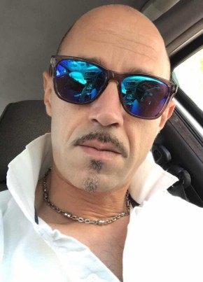 modedtino, 46, Repubblica Italiana, Avellino