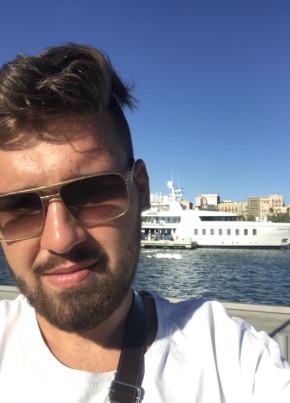 stany, 25, Repubblica Italiana, Arzano