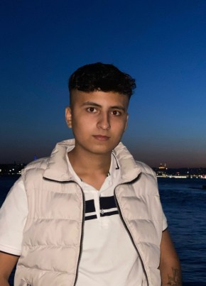 Abdullah rahman, 18, Türkiye Cumhuriyeti, İstanbul