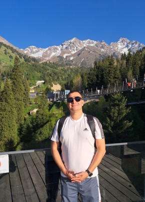 Andrey из Алматы 36 лет