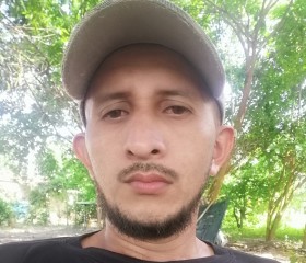 Yorbis, 35, Guanare