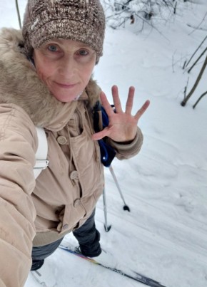 Лариса, 61, Россия, Москва