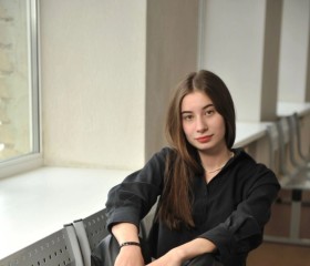 Karina, 22, Moscow