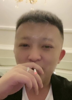 陈小贝, 31, 中华人民共和国, 承德市