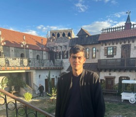 Artur, 25, Chambarak