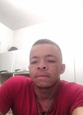 Decio из Patrocínio 32 года