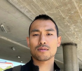 王强, 44, Manzhouli