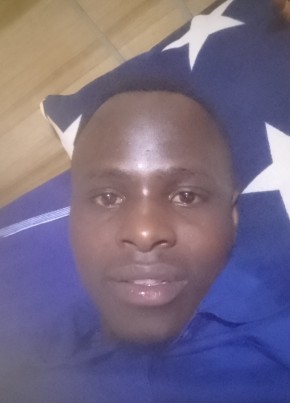 Tom, 28, Kenya, Narok