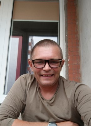 Олег из Spijkenisse 48 лет