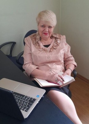 Елена из Санкт-Петербурга 62 года