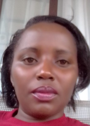 Lucy, 36, Kenya, Nairobi