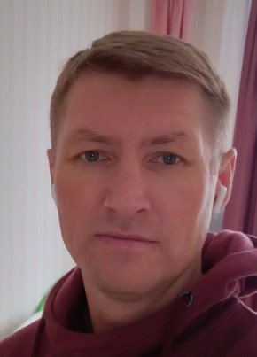 Александр из Ижевска 18 лет