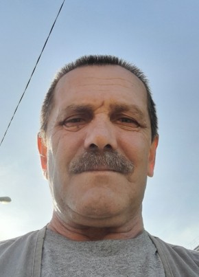 Дмитрий из Новочебоксарска 64 года