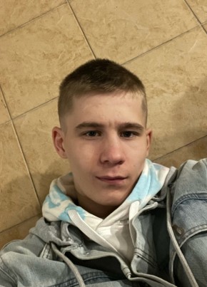 Колян из Москвы 21 год