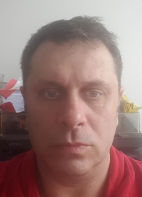 Mikael из Nantes 52 года
