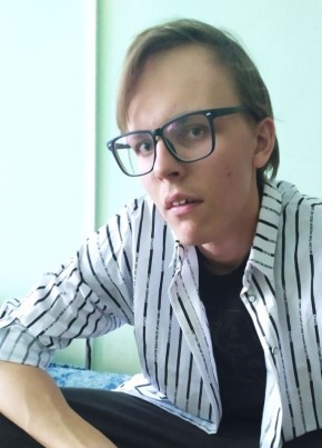 Данил, 21, Россия, Спирово