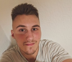 Marko, 22 года, Milići