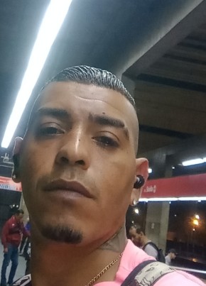 Rodrigo, 23, República Federativa do Brasil, Guarulhos