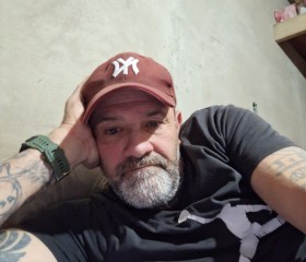 Gustavo, 47, Puerto Madryn