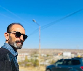 Daniel, 45, Tbilisi