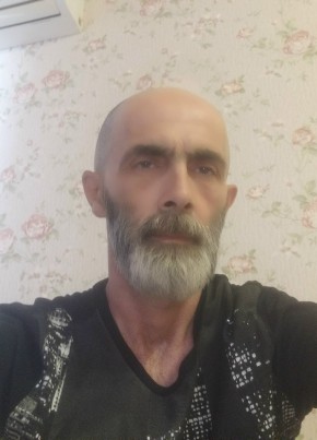 артур из Краснодара 51 год