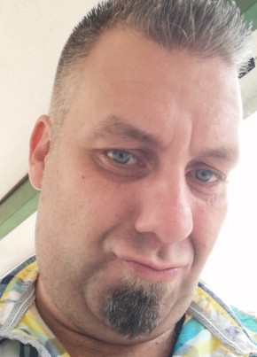 Juliu из Gelsenkirchen 42 года
