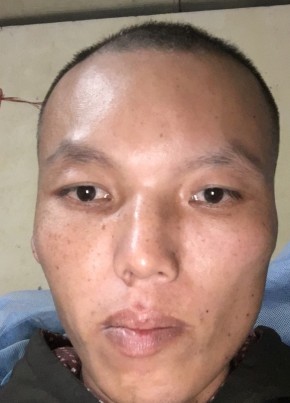 Nguyễn  phú, 34, Công Hòa Xã Hội Chủ Nghĩa Việt Nam, Thành phố Huế