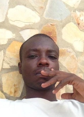 APETSI achille, 37, République Togolaise, Lomé