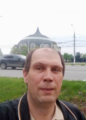Павел из Новомосковска 43 года