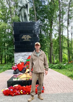 Виталий из Тутаева 47 лет