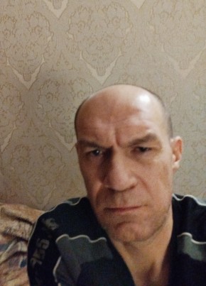 Дмитрий из Южно-Сахалинска 43 года