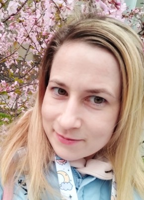 Olga, 41, Russia, Saint Petersburg