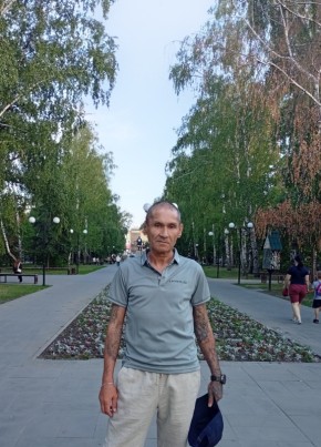 Владимир из Бийска 61 год