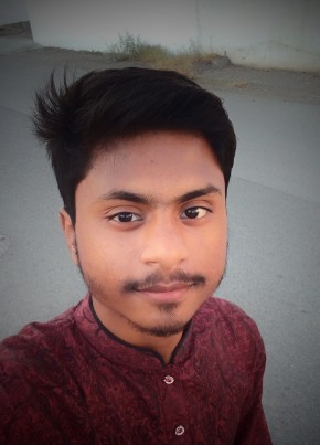 Azizul, 19, বাংলাদেশ, বদরগঞ্জ
