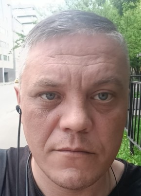 Серёга из Москвы 42 года