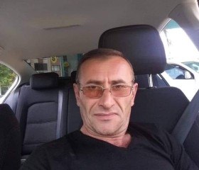 Zviadi, 54, Batumi