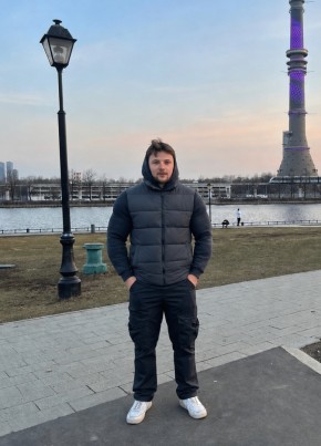 Андрей из Локоти 22 года